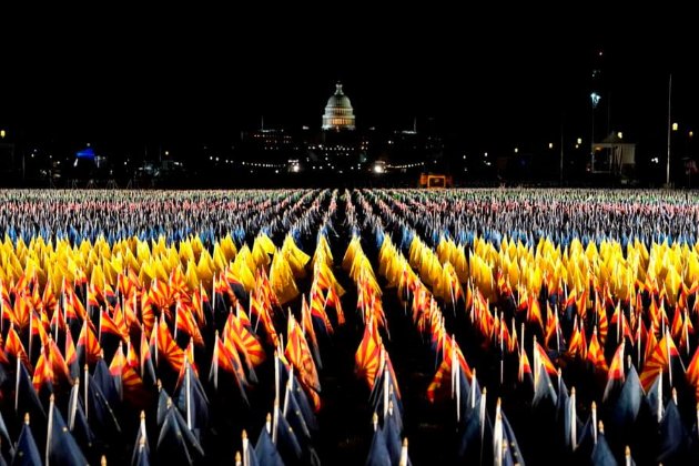 У Вашингтоні встановили 200 тис. прапорів. Вони символізують тих, хто не зможе відвідати інавгурацію Байдена