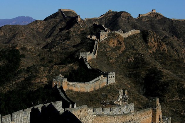 Из-за землетрясения обрушилась часть Великой китайской стены