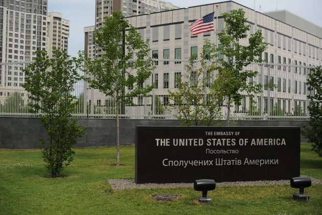 Посольство США в Киеве попросило Госдепартамент разрешить эвакуацию части персонала