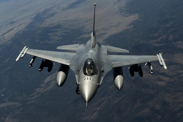 «Незабаром в небі України». В РНБО натякнули на передачу винищувачів F-16 (відео)