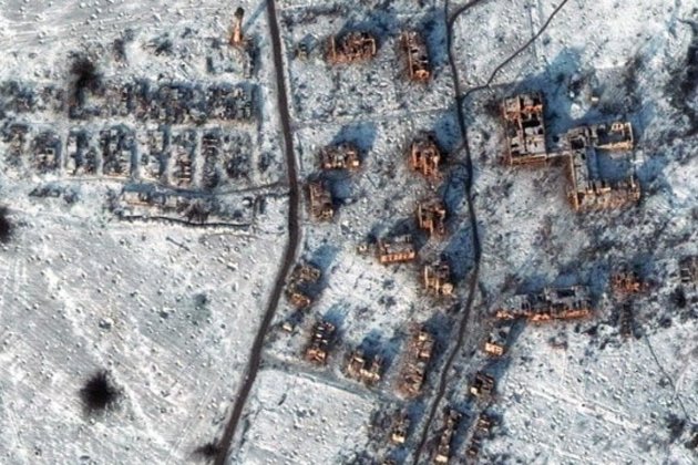 Околиці Бахмута всіяні воронками від ударів артилерії (фото)