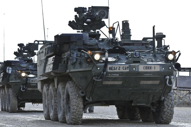 У новому пакеті допомоги Україні США передадуть бойові машини Stryker та Bradley — CNN