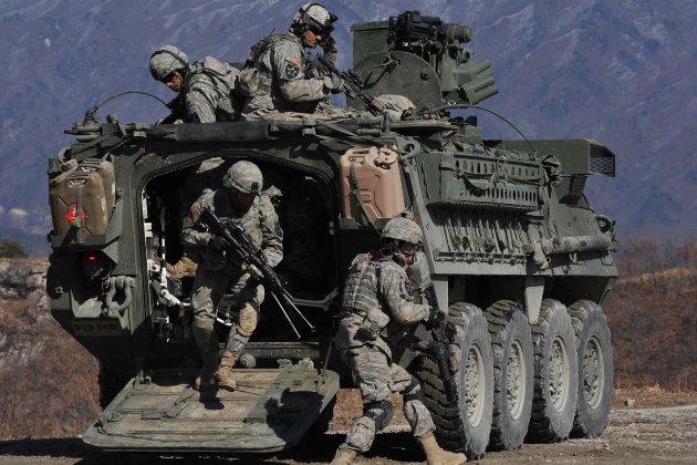 США можуть включити у новий пакет допомоги БТР Stryker — ЗМІ