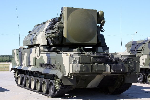 Розвідники дроном знищили дороговартісний російський ЗРК «Тор» (відео)