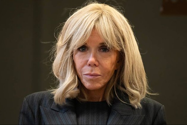 У Парижі суд засудив 10 людей, які в інтернеті стверджували, що Бріжит Макрон є трансгендером