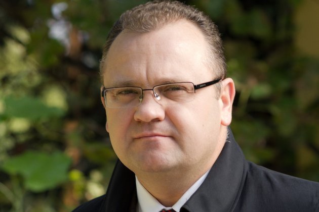 Колишній нардеп фіктивно влаштувався на роботу заради бронювання, а потім втік за кордон