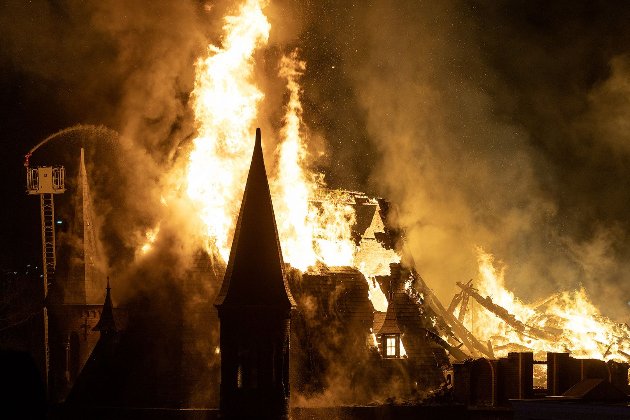 У новорічну ніч в Амстердамі згоріла церква Вонделькерк 