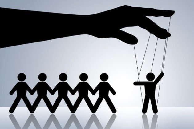 Росія вербує українських біженців у Європі для диверсій