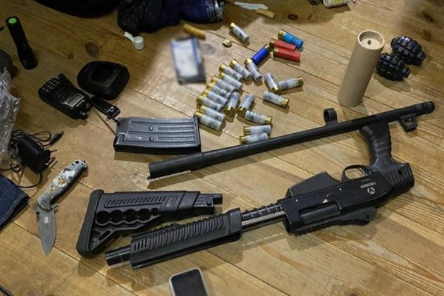 На «базі тітушок» ОПЗЖ поліцейські знайшли гранати та зброю