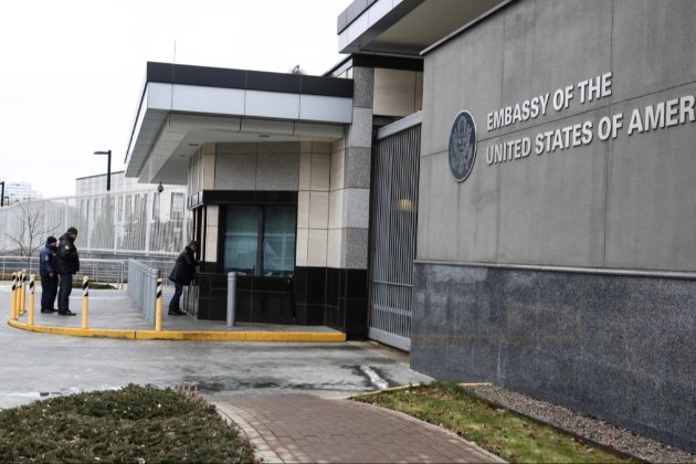  Мер Івано-Франківська запропонував розмістити посольство США у будівлі локомотиворемонтного заводу