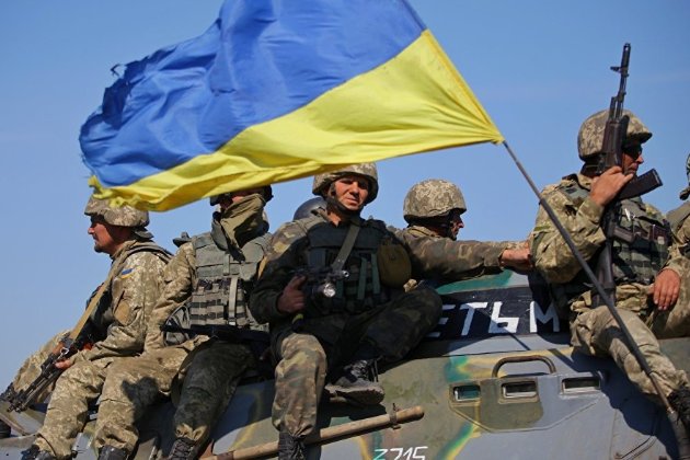 Під час війни українським військовим платитимуть по 100 тис. грн на місяць 