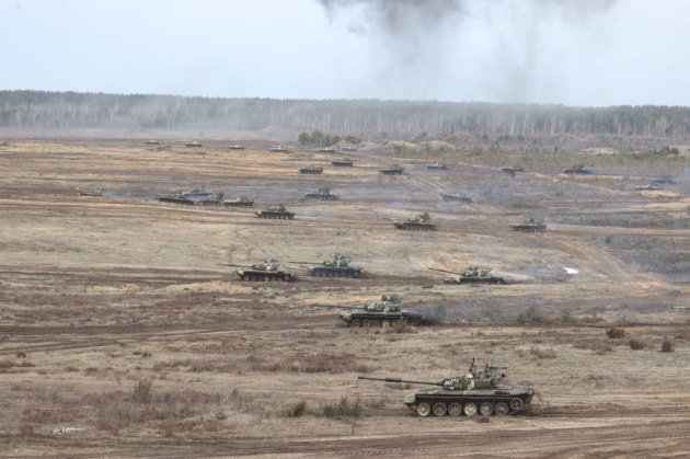 Россия и Беларусь продолжают военные учения из-за обострения ситуации в ОРДЛО