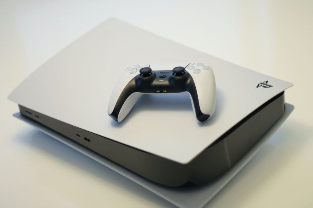 В інтерфейс консолей PlayStation 5 додадуть українську мову (фото)