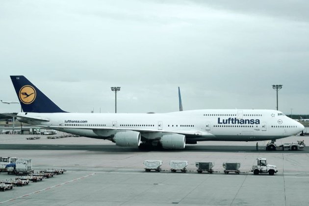 Екіпаж літака Lufthansa відмовився летіти до Львова через побоювання щодо війни