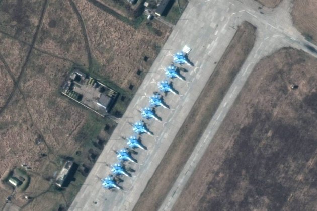 На заході росії зосереджено 450 літаків та 300 гелікоптерів — ГУР