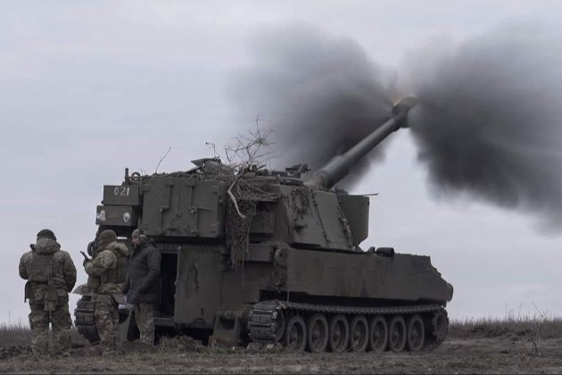 Українські артилеристи знищили два катери з двома ДРГ росіян на півдні — Гуменюк