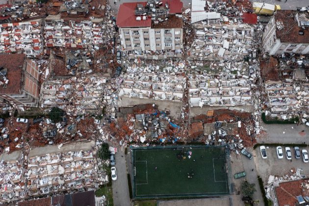 Кількість загиблих від землетрусу в Туреччині та Сирії перевищила 4 тис. осіб