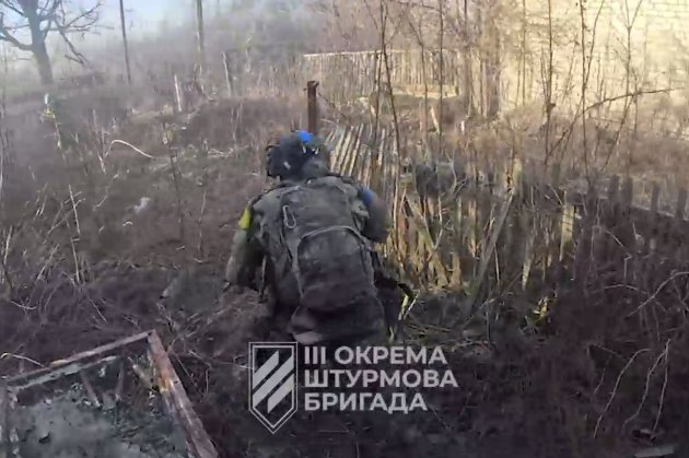 Третя штурмова бригада показала, як зачищала від ворога Красногорівку (відео)
