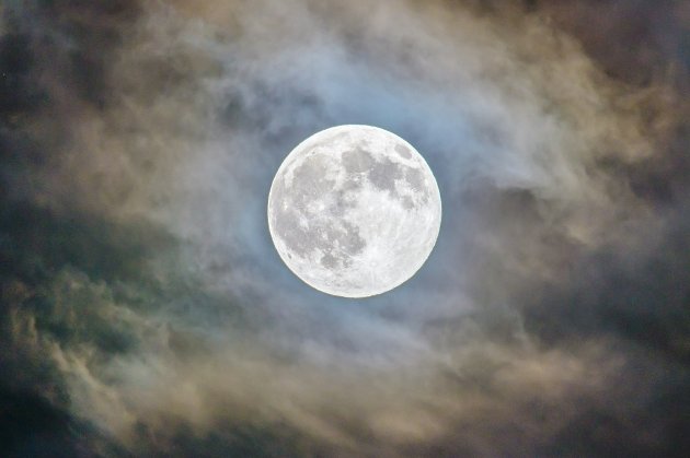 Місячний календар на березень 2024: коли новий і повний Місяць