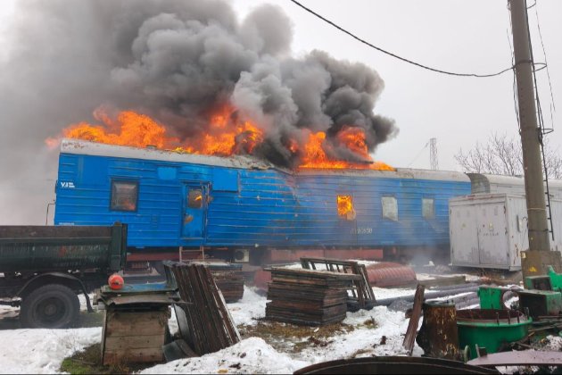 Цілеспрямованих ударів рф по енергетиці зараз немає, ворог тероризує логістику — Зеленський