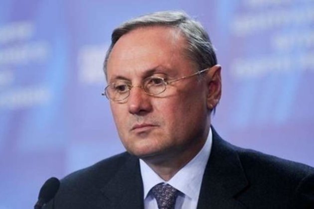 Олександр Єфремов отримав російський паспорт і живе в Москві — «Схеми»