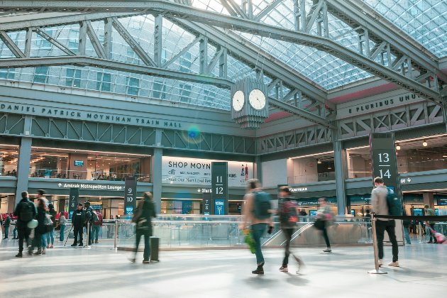 Трамп вимагав назвати на свою честь Пенсильванський вокзал у Нью-Йорку та аеропорт Даллеса у Вашингтоні 