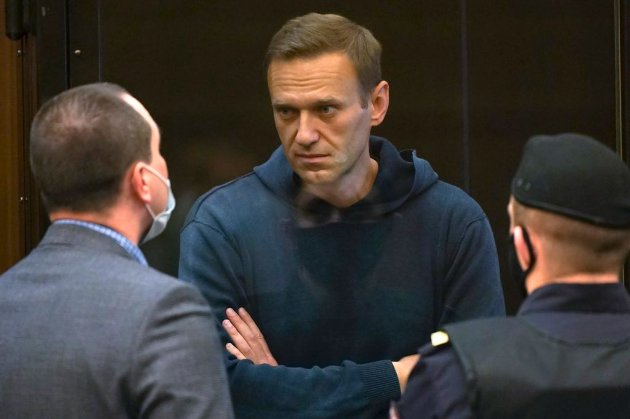 «Важко вставати». Навальний поскаржився на своє здоров’я у в’язниці