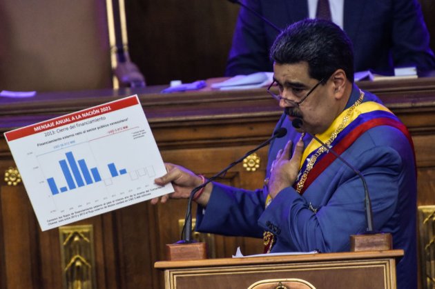 Венесуела пропонує свою нафту в обмін на вакцини проти COVID