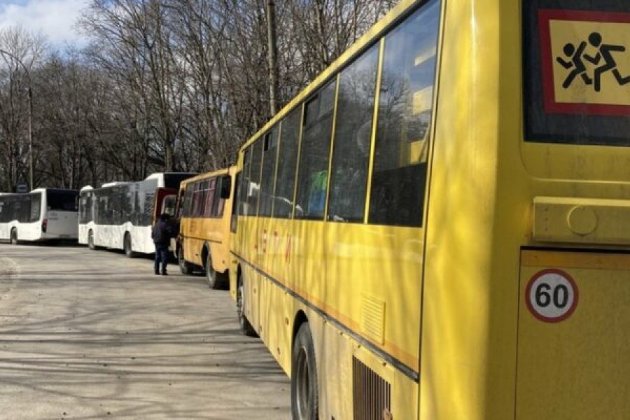 Названо маршрути гуманітарних коридорів, які відкрилися 10 березня (список)