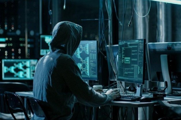 Хакерська група Anonymous зламали центр управління «Роскосмсу»