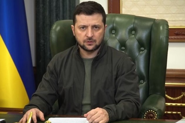 Зеленський дозволяв захисникам Маріуполя залишити місто, але вони вирішили битись до останнього