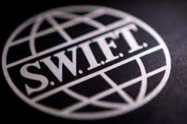 Три великі білоруські банки відключили від SWIFT через санкції ЄС
