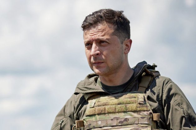 «Готовий до діалогу, але не до капітуляції». Зеленський дав інтерв'ю американському виданню, головні тези 