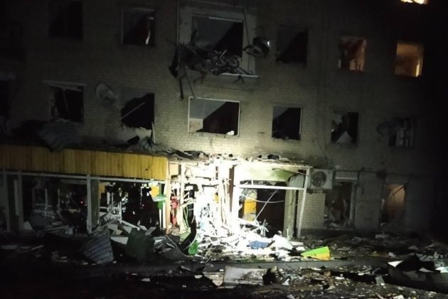 Російські літаки розбомбили Ізюм: загинули вісім цивільних (відео)