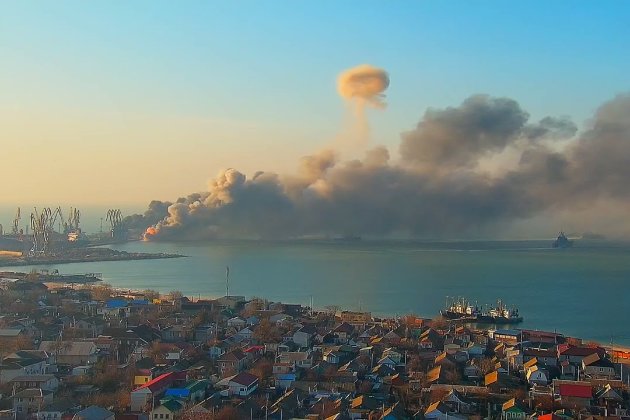 Карма в дії: капітани пошкоджених в Бердянську кораблів в 2014 році зрадили Україну