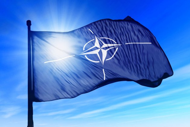 НАТО знову відмовилось закривати небо над Україною