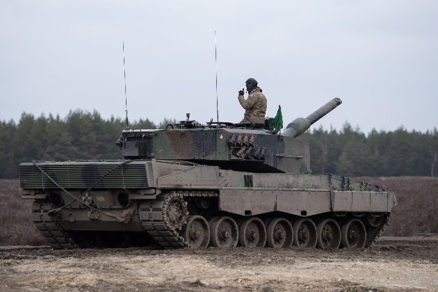 З’явилися кадри тренувань українських військових на танках Leopard у Польщі (фото)