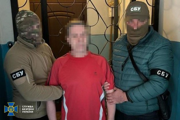СБУ затримала колишніх охоронців російської катівні у Херсоні