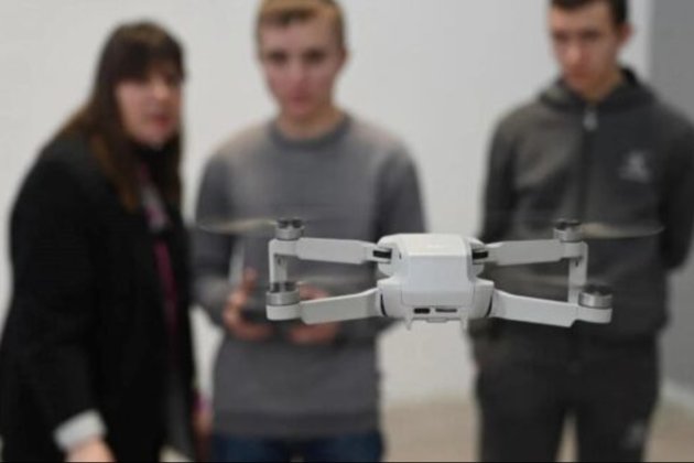 У коледжах семи областей запровадять нову навчальну програму — «Оператор цивільних дронів»