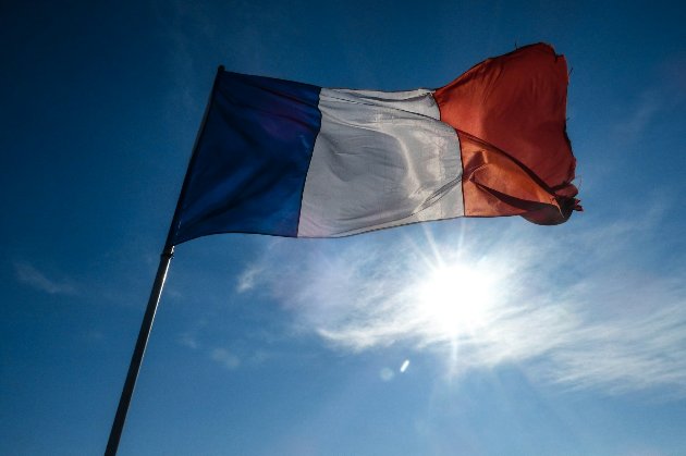 Франція обіцяє новий пакет допомоги Україні: в нього увійдуть бронемашини та ракети