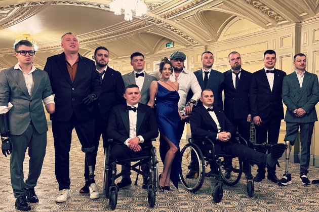 Порнозірка Джозефіна Джексон знялася у фотосесії на підтримку військових з ампутаціями (фото)