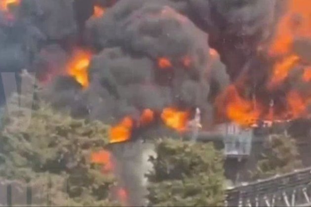 У росії досі палає НПЗ, який атакували українські дрони