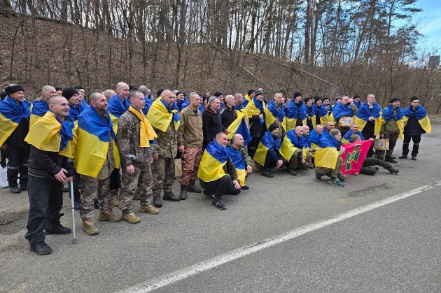 Україна повернула з полону 175 військових (фото)