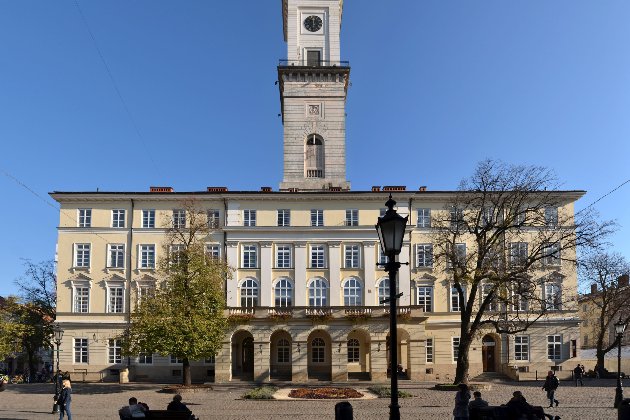 СБУ провела обшуки у Львівській міськраді: можуть стосуватися бронювання 