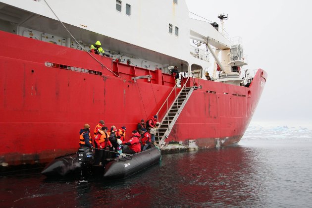 Перезмінка в Антарктиці: на станції «Академік Вернадський» почала працювати 31-ша українська експедиція (фото)