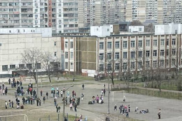 У понеділок Україну охопила хвиля масових анонімних «замінувань»