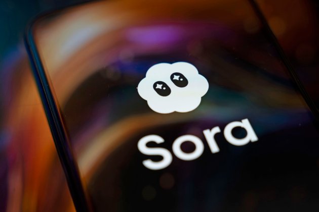 OpenAI закриває додаток з генерування відео Sora