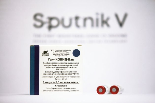 Берлін збирається почати перемовини про купівлю вакцини Sputnik V — ЗМІ