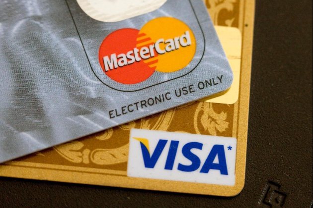 Росію можуть відключити від Visa і MasterCard