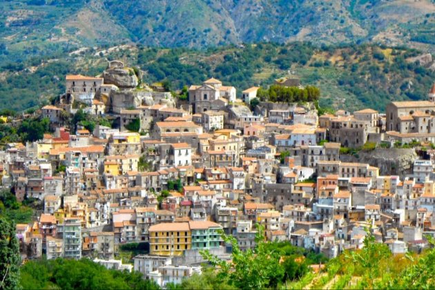 Мальовниче містечко на Сицилії розпродає будинки від €1